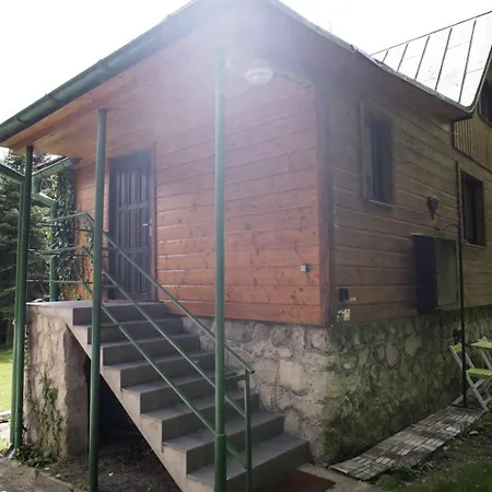 Janosik Domek letniskowy *